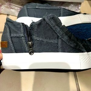 Blowfish Malibu Shoes (never worn)